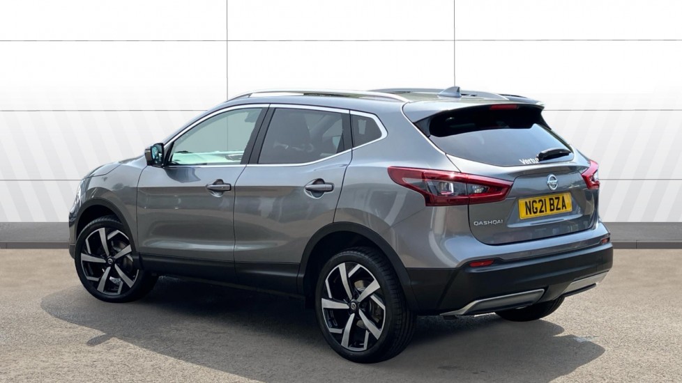 Nissan Qashqai 1.3 DiG-T N-Motion 5dr Petrol Hatchback - Image 2