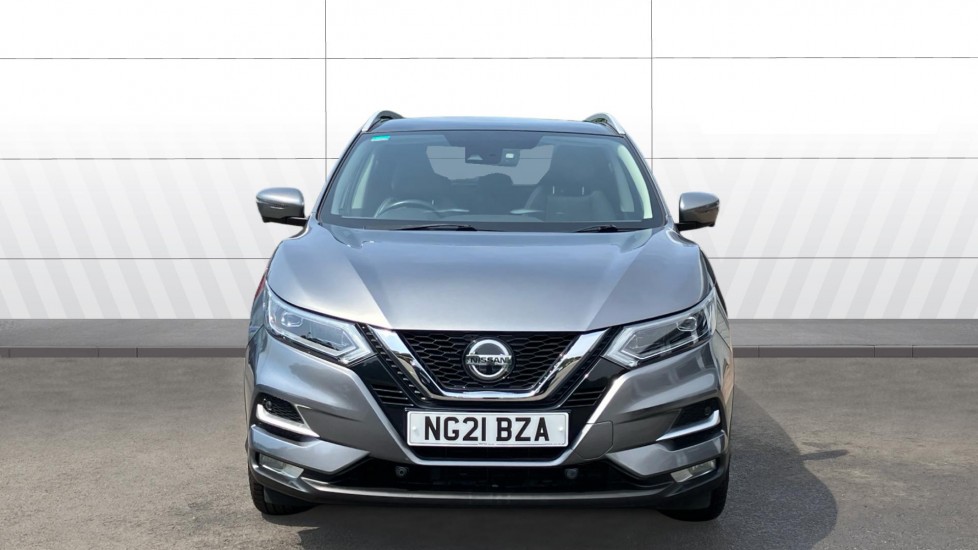 Nissan Qashqai 1.3 DiG-T N-Motion 5dr Petrol Hatchback - Image 3