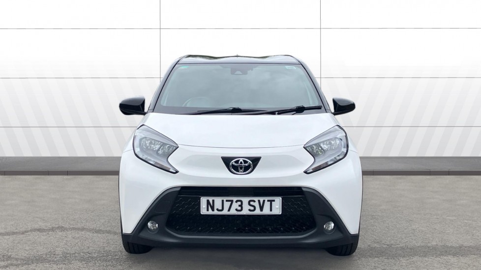 Toyota Aygo X 1.0 VVT-i Edge 5dr Petrol Hatchback - Image 3