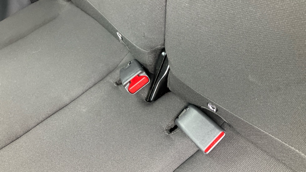 Toyota Aygo X 1.0 VVT-i Edge 5dr Petrol Hatchback - Image 17