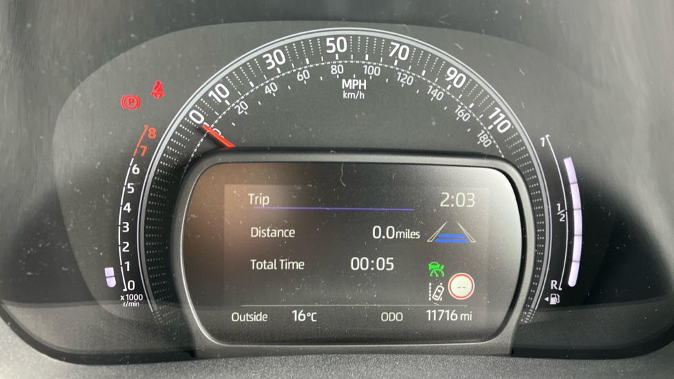 Toyota Aygo X 1.0 VVT-i Edge 5dr Petrol Hatchback - Image 18