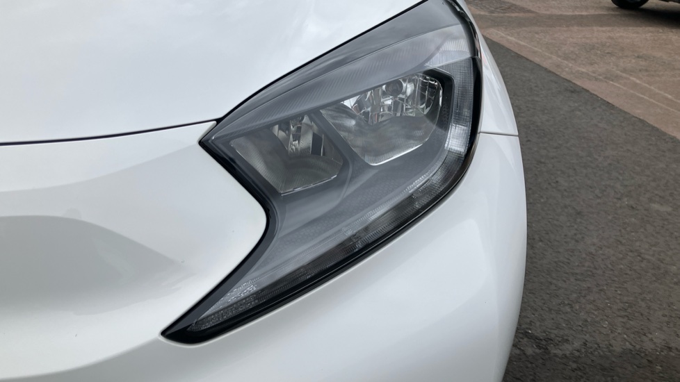 Toyota Aygo X 1.0 VVT-i Edge 5dr Petrol Hatchback - Image 22