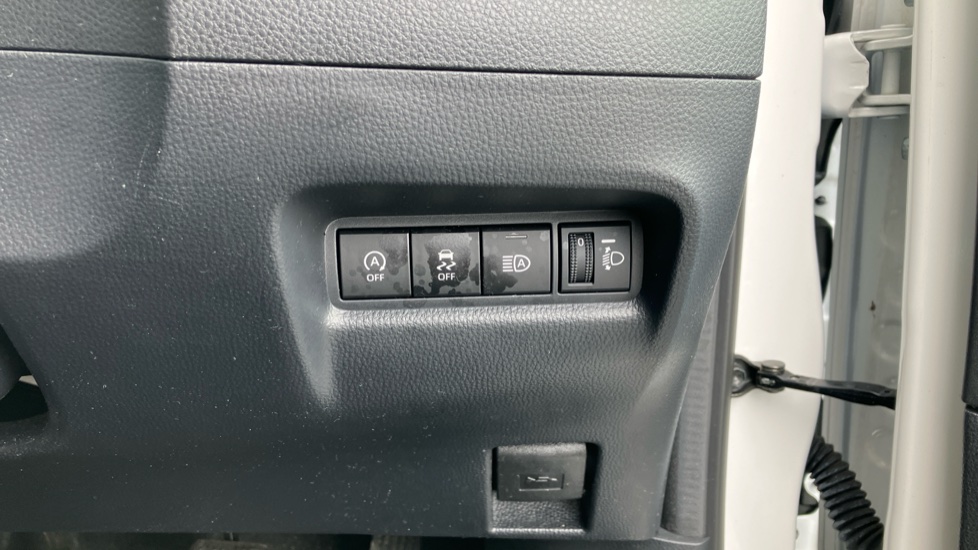 Toyota Aygo X 1.0 VVT-i Edge 5dr Petrol Hatchback - Image 31