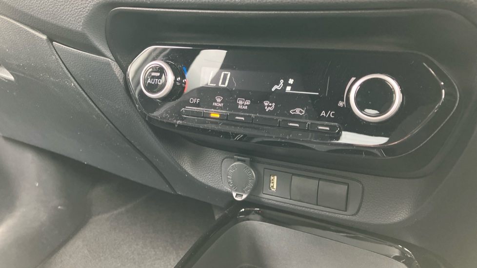 Toyota Aygo X 1.0 VVT-i Edge 5dr Petrol Hatchback - Image 33