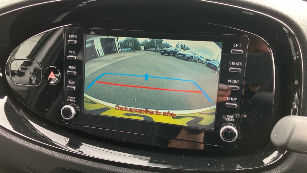 Toyota Aygo X 1.0 VVT-i Edge 5dr Petrol Hatchback - Image 38