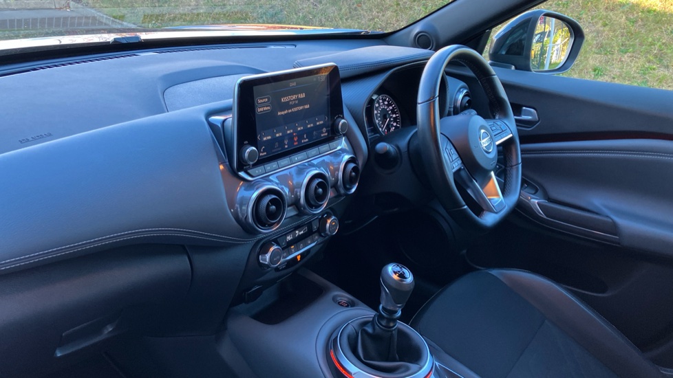 Nissan Juke 1.0 DiG-T 114 Tekna 5dr Petrol Hatchback - Image 9