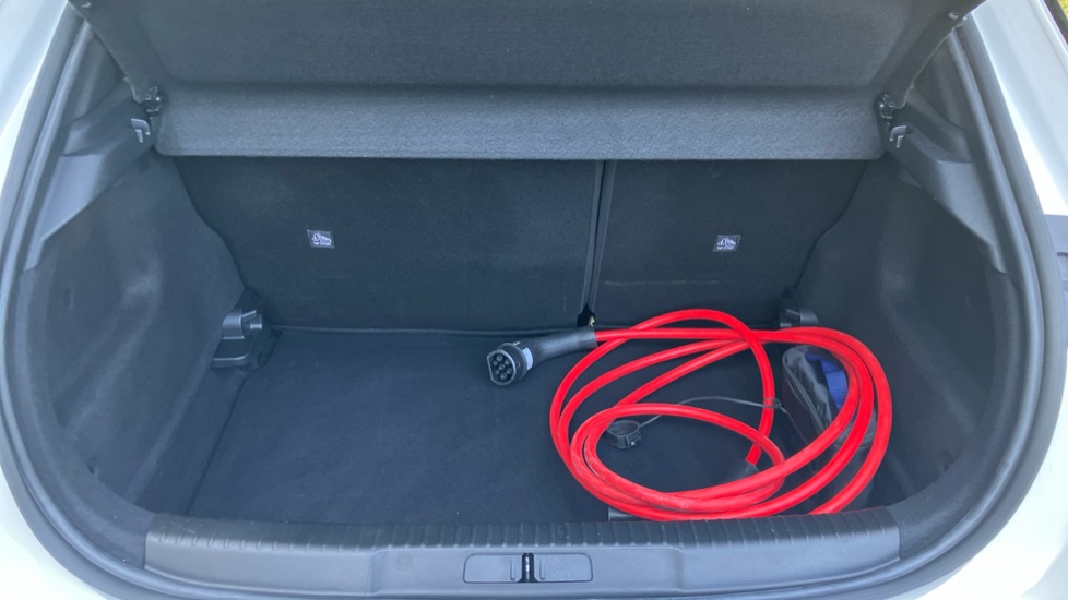 Vauxhall Mokka 115kW Ultimate 54kWh 5dr Auto Electric Hatchback - Image 4