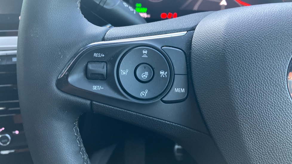 Vauxhall Mokka 115kW Ultimate 54kWh 5dr Auto Electric Hatchback - Image 35
