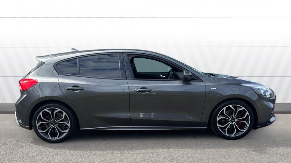 Ford Focus 1.0 EcoBoost 125 ST-Line X 5dr Petrol Hatchback - Image 5