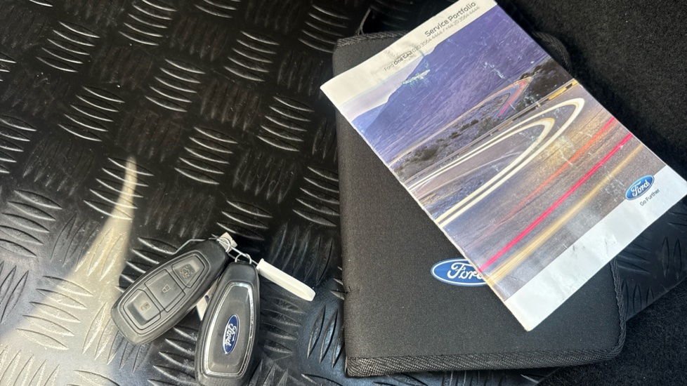 Ford Focus 1.0 EcoBoost 125 ST-Line X 5dr Petrol Hatchback - Image 19