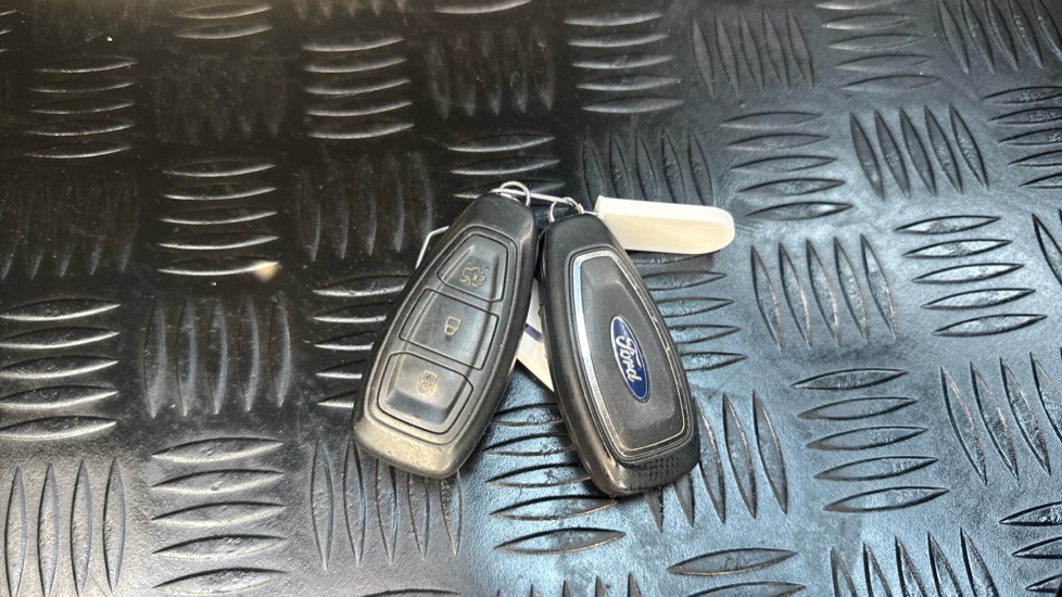 Ford Focus 1.0 EcoBoost 125 ST-Line X 5dr Petrol Hatchback - Image 20