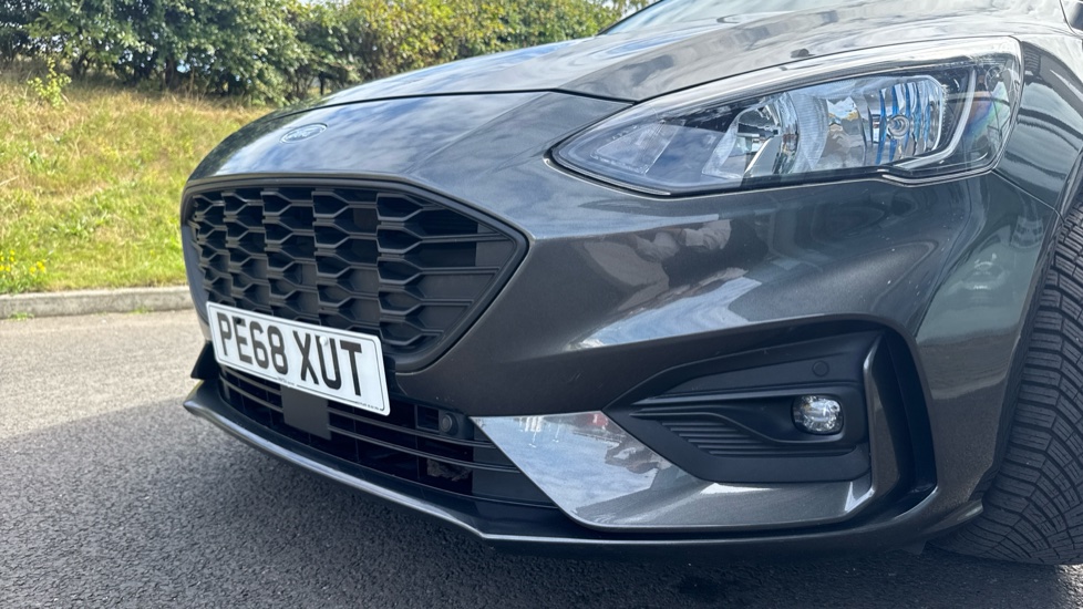 Ford Focus 1.0 EcoBoost 125 ST-Line X 5dr Petrol Hatchback - Image 22