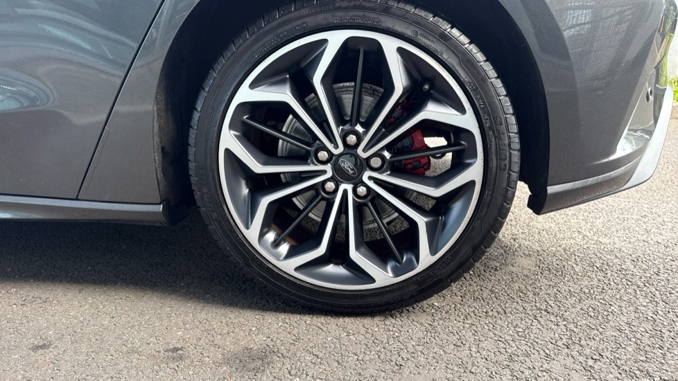 Ford Focus 1.0 EcoBoost 125 ST-Line X 5dr Petrol Hatchback - Image 26