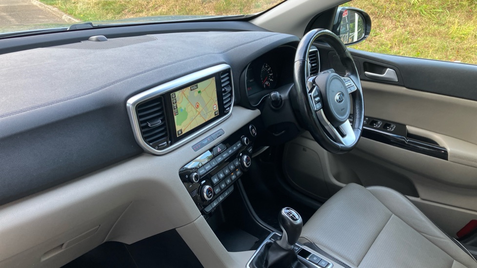 Kia Sportage 1.6 GDi ISG Platinum Edition 5dr Petrol Estate - Image 9