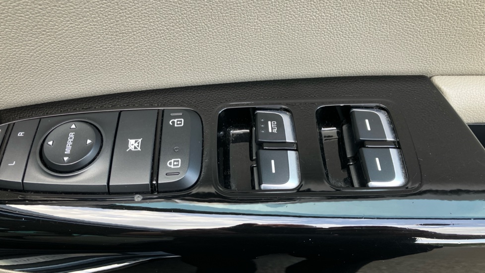 Kia Sportage 1.6 GDi ISG Platinum Edition 5dr Petrol Estate - Image 31