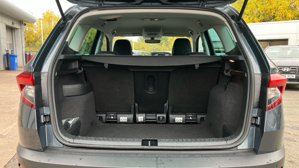 Skoda Karoq 1.5 TSI SE L 5dr DSG Petrol Estate - Image 4