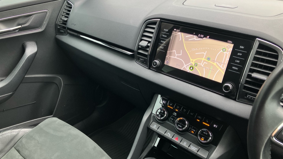 Skoda Karoq 1.5 TSI SE L 5dr DSG Petrol Estate - Image 14