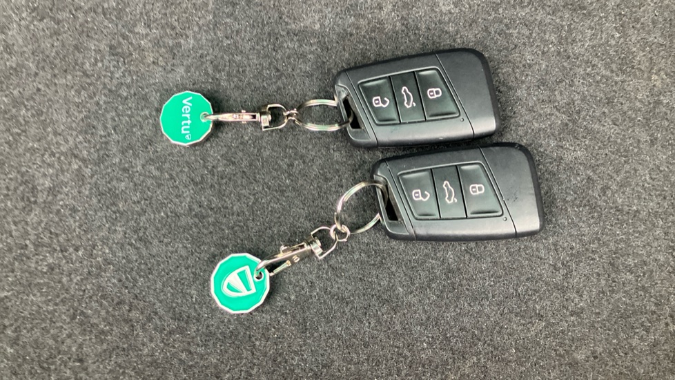 Skoda Karoq 1.5 TSI SE L 5dr DSG Petrol Estate - Image 20