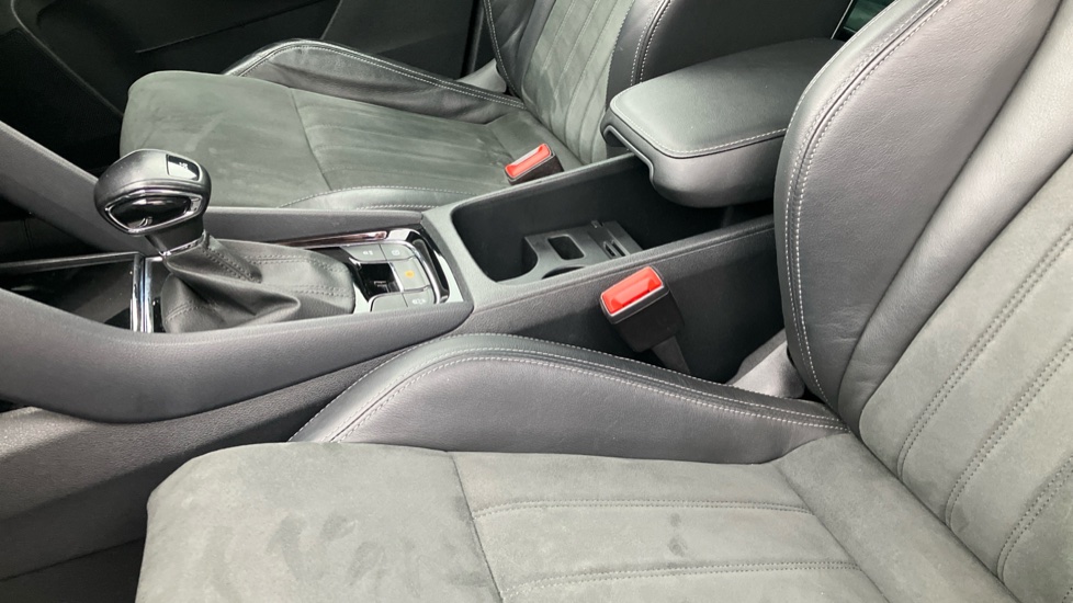 Skoda Karoq 1.5 TSI SE L 5dr DSG Petrol Estate - Image 25