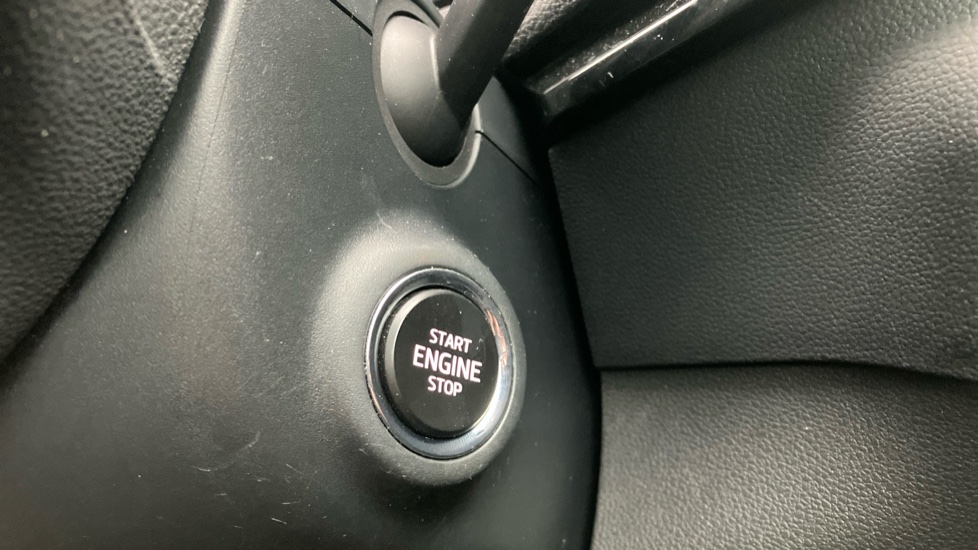 Skoda Karoq 1.5 TSI SE L 5dr DSG Petrol Estate - Image 31
