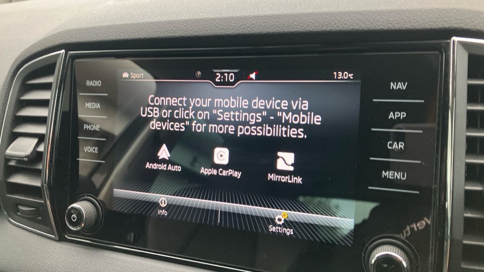 Skoda Karoq 1.5 TSI SE L 5dr DSG Petrol Estate - Image 43
