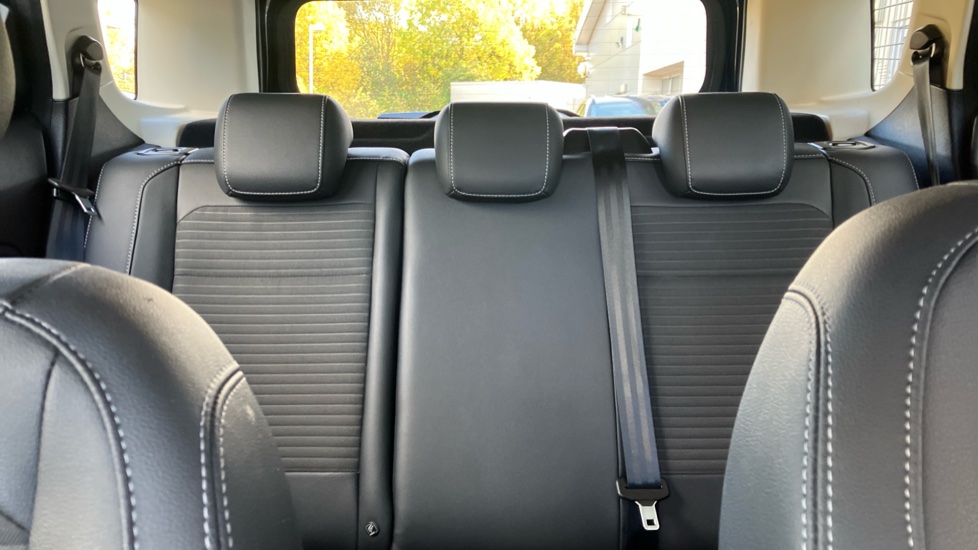 Ford EcoSport 1.0 EcoBoost 125 Titanium 5dr Petrol Hatchback - Image 15