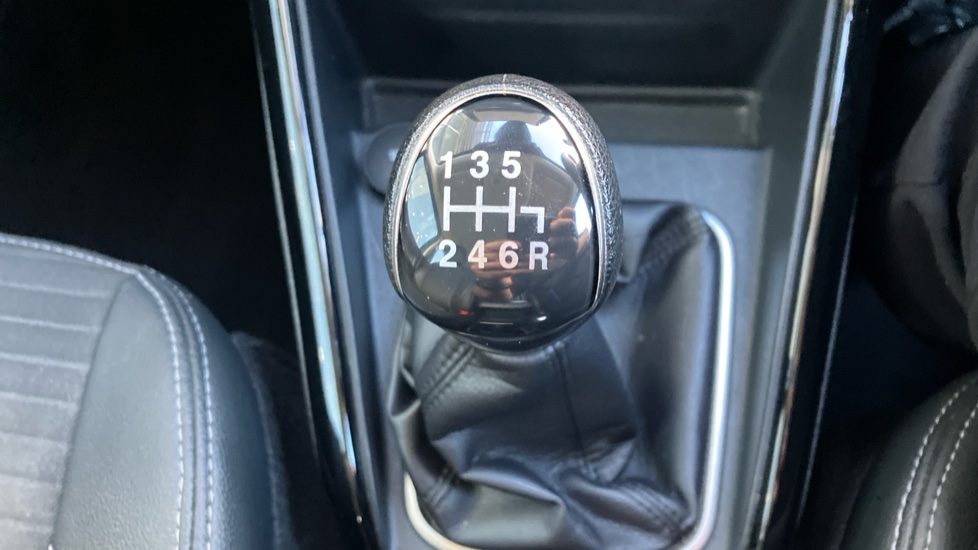 Ford EcoSport 1.0 EcoBoost 125 Titanium 5dr Petrol Hatchback - Image 38