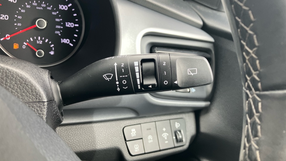Kia Stonic 1.0T GDi 99 2 5dr Petrol Estate - Image 36