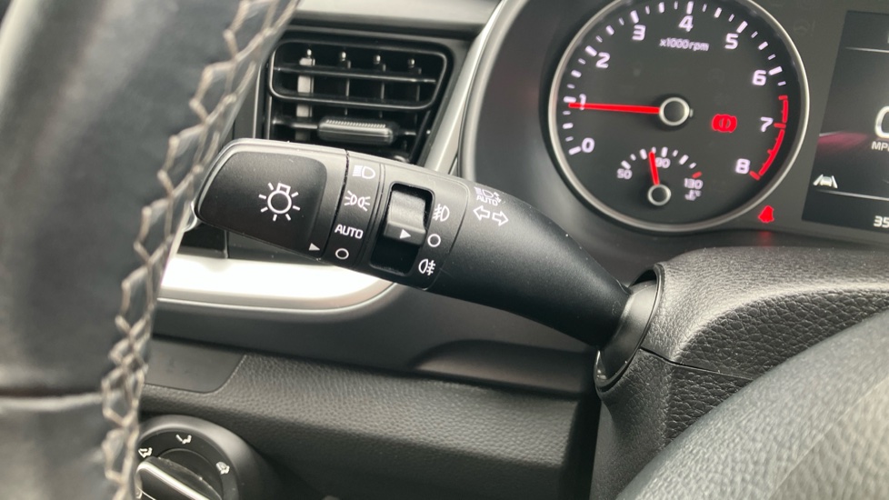 Kia Stonic 1.0T GDi 99 2 5dr Petrol Estate - Image 37