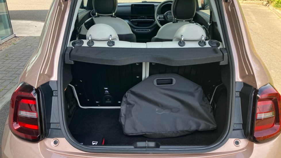 Fiat 500 87kW La Prima 42kWh 3dr Auto Electric Hatchback - Image 4