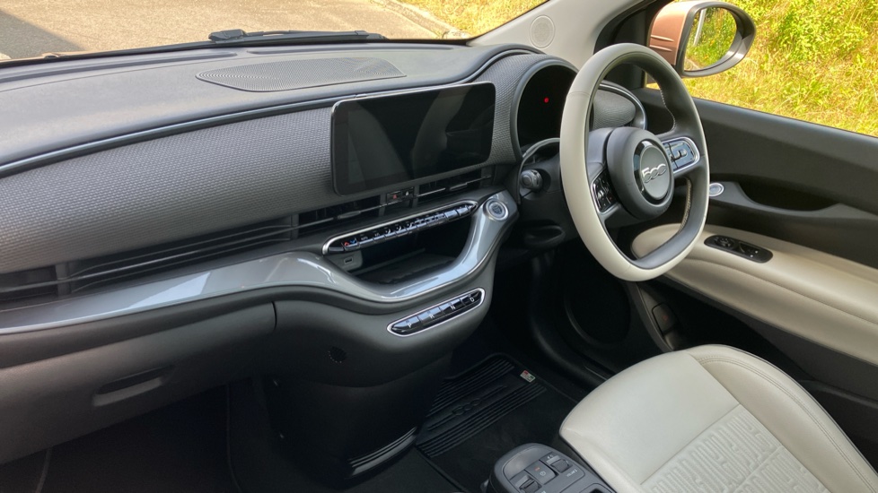 Fiat 500 87kW La Prima 42kWh 3dr Auto Electric Hatchback - Image 9
