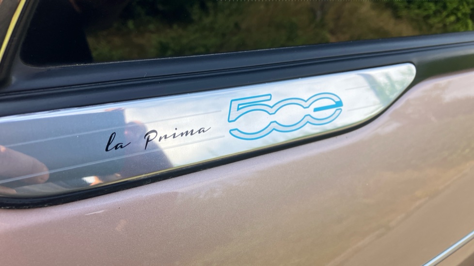 Fiat 500 87kW La Prima 42kWh 3dr Auto Electric Hatchback - Image 22