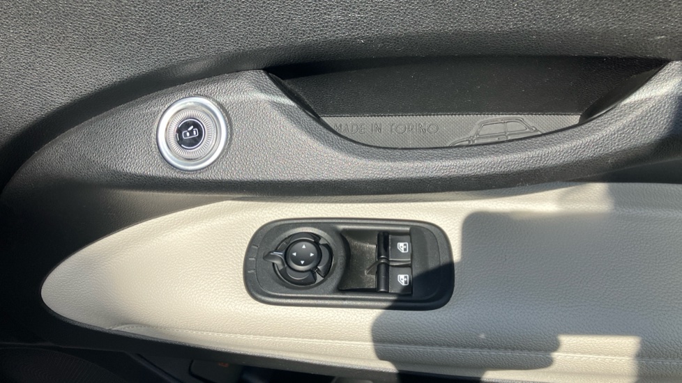 Fiat 500 87kW La Prima 42kWh 3dr Auto Electric Hatchback - Image 31