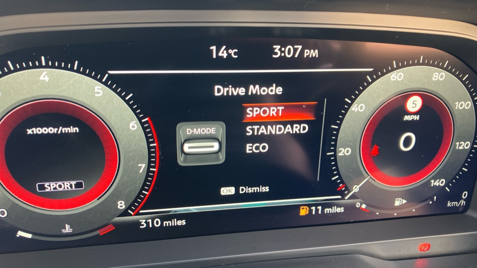 Nissan Qashqai 1.3 DiG-T MH N-Connecta 5dr Petrol Hatchback - Image 37