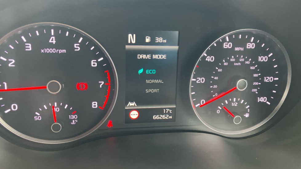 Kia Stonic 1.0T GDi 48V GT-Line S 5dr Petrol Estate - Image 43