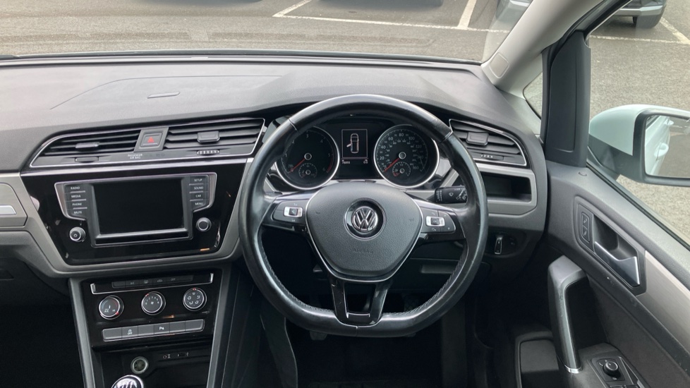 Volkswagen Touran 1.6 TDI SE 5dr Diesel Estate - Image 28