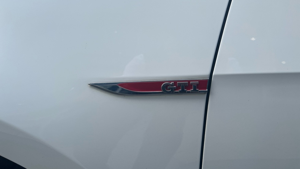 Volkswagen Golf 2.0 TSI GTI 5dr DSG [Nav] Petrol Hatchback - Image 22
