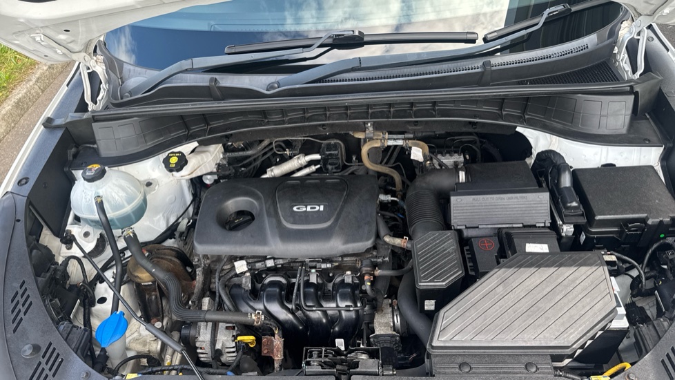Hyundai TUCSON 1.6 GDi Blue Drive SE Nav 5dr 2WD Petrol Estate - Image 8