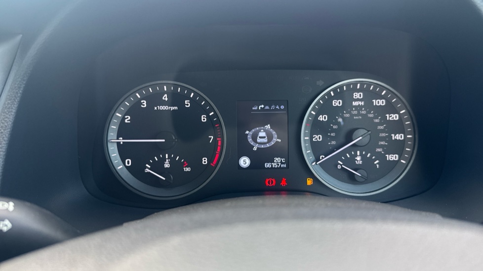 Hyundai TUCSON 1.6 GDi Blue Drive SE Nav 5dr 2WD Petrol Estate - Image 18