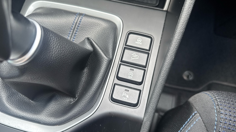 Hyundai TUCSON 1.6 GDi Blue Drive SE Nav 5dr 2WD Petrol Estate - Image 33