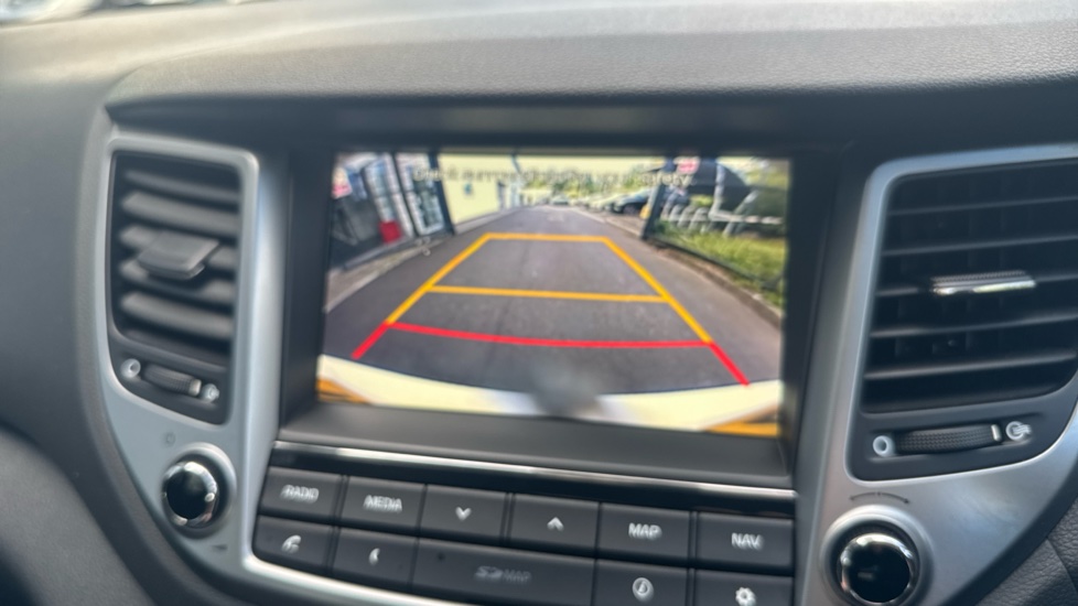 Hyundai TUCSON 1.6 GDi Blue Drive SE Nav 5dr 2WD Petrol Estate - Image 34