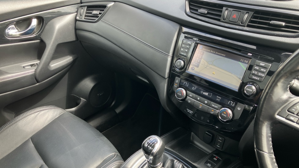 Nissan X-Trail 2.0 dCi Tekna 5dr 4WD Diesel Station Wagon - Image 14