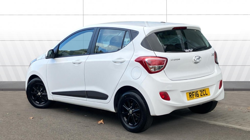 Hyundai i10 1.0 Blue Drive Premium 5dr Petrol Hatchback - Image 2