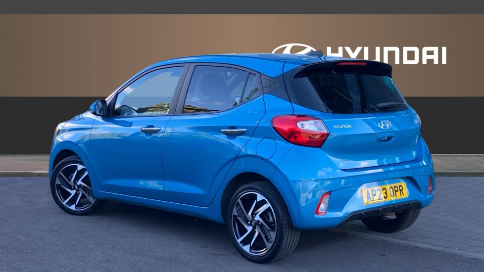 Hyundai i10 1.2 MPi Premium 5dr Auto Petrol Hatchback - Image 2