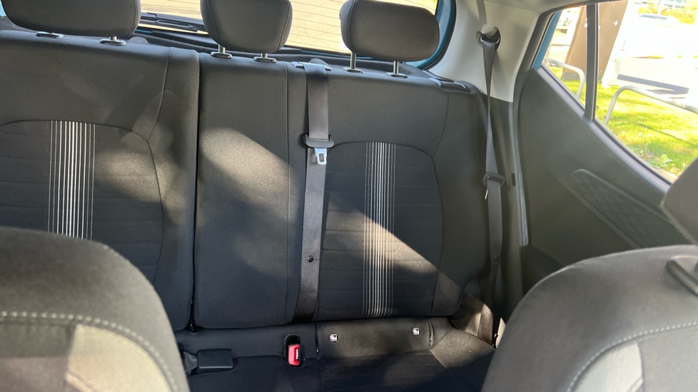 Hyundai i10 1.2 MPi Premium 5dr Auto Petrol Hatchback - Image 15