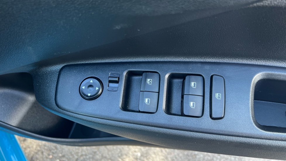Hyundai i10 1.2 MPi Premium 5dr Auto Petrol Hatchback - Image 30