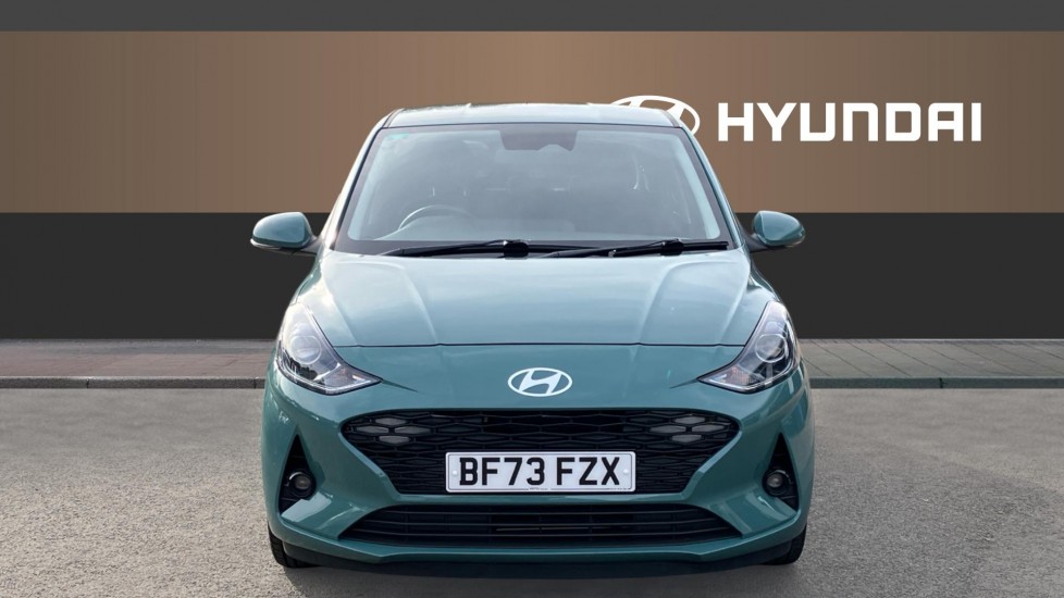 Hyundai i10 1.0 MPi Premium 5dr Petrol Hatchback - Image 3