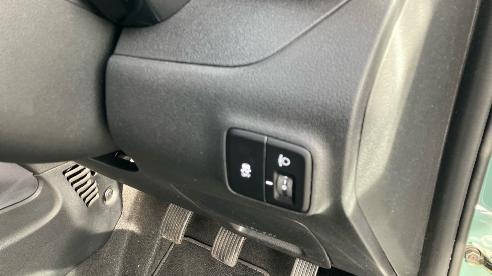 Hyundai i10 1.0 MPi Premium 5dr Petrol Hatchback - Image 29