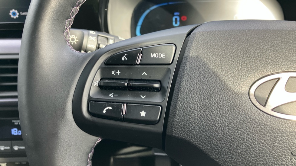 Hyundai i10 1.0 MPi Premium 5dr Petrol Hatchback - Image 36