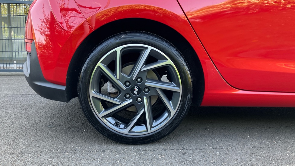 Hyundai i30 1.5T GDi N Line 5dr Petrol Hatchback - Image 7